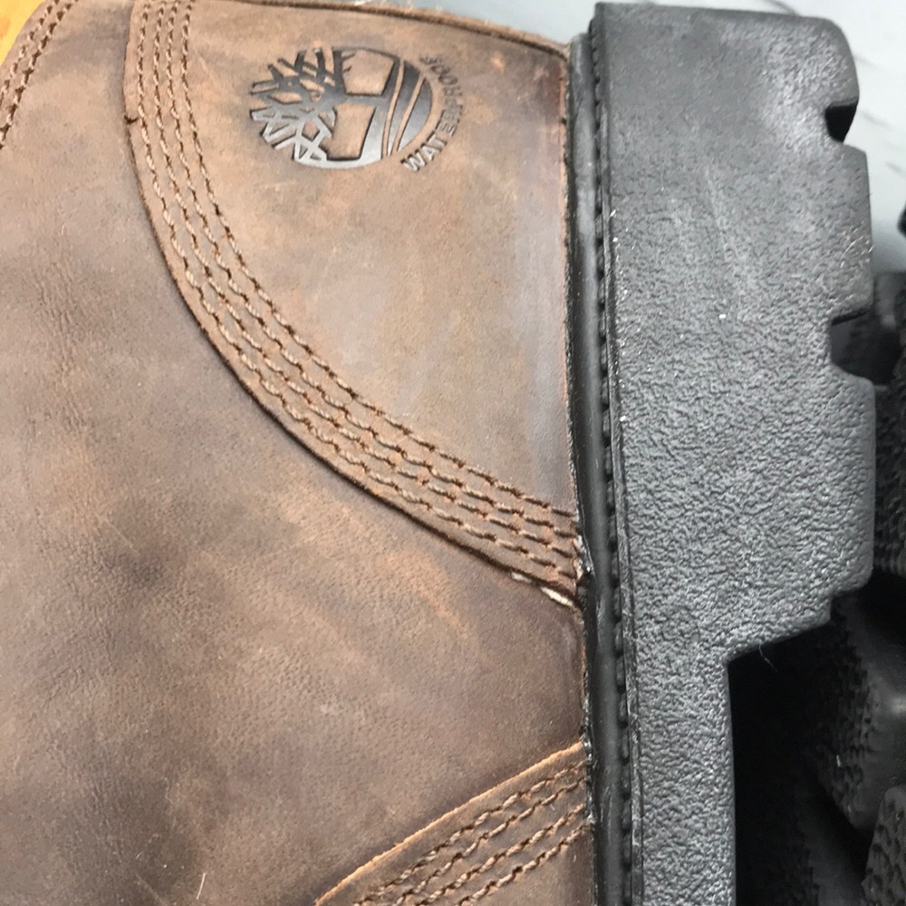 Timberland boots NEARLY NEW! size 6 big boys - Picture 3 of 16